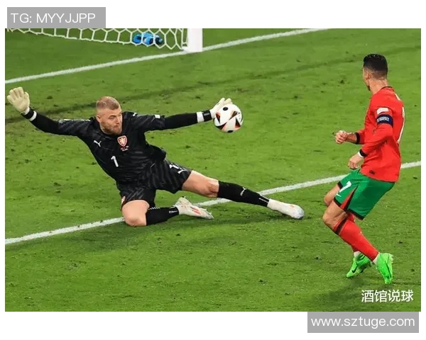 11号足球明星假摔事件引发球迷热议与媒体关注的背后真相揭秘